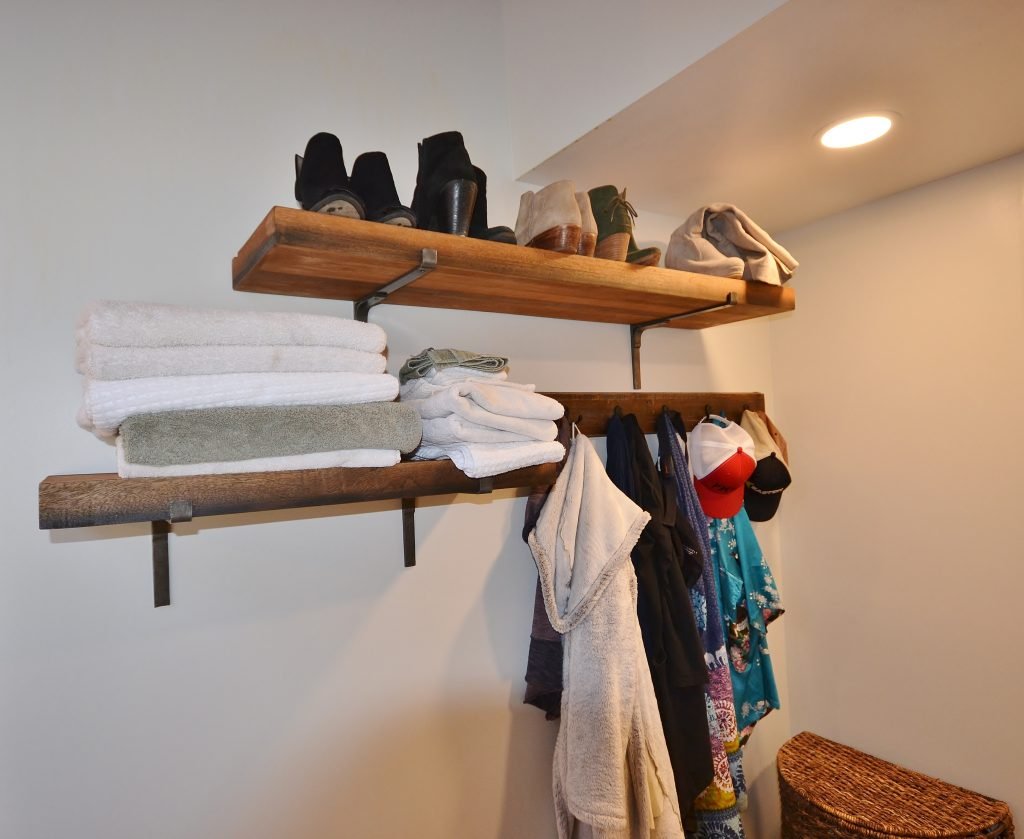 Wilding master bath 019